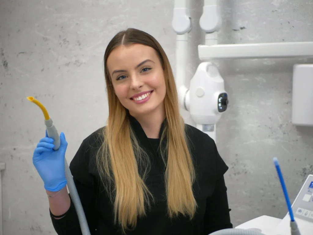 Asystentka stomatologiczna Julia Olesińska